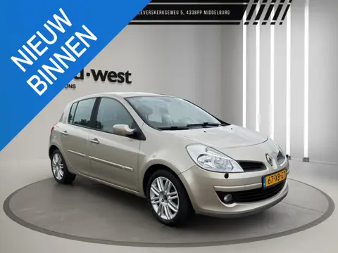 Renault Clio 1.6-16V Initiale Automaat Leder Pano Clima