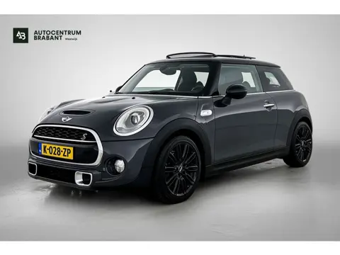 Mini Mini 2.0 Cooper S Chili Serious Business (Dealer OnderH, Panoramadak, Head-up, Navi Pro, Parkee