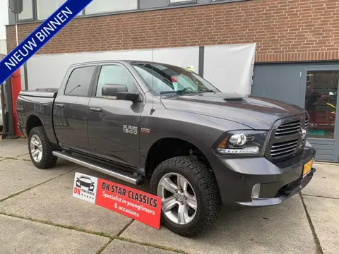 Dodge Ram 1500 5.7 V8 Quad Cab 6'4 (bj 2014, automaat)