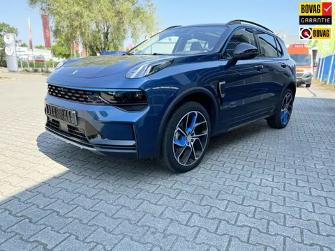 Lynk & Co 01 1.5 PHEV HYBRID 261 PK 6.6kw lader (BOVAG/RIJKLAARPRIJS)
