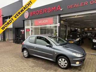 Peugeot 206 1.4 Forever 1 EIGENAAR * DEALERONDERHOUDEN * NIEUWE APK *