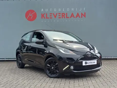 Toyota Aygo 1.0 VVT-i x-play | CAMERA | AIRCO| APPLE CARPLAY / ANDROID AUTO |  Wij bieden ook financ