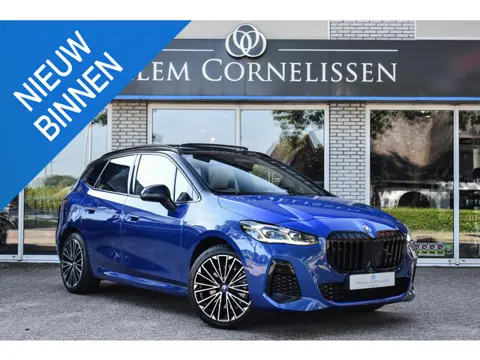 BMW 2-serie Active Tourer 230e xDrive Pano Trekhaak Head Up Elc Stoelen Came