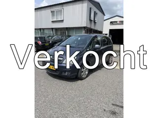 Opel Meriva 1.6-16V Temptation Airco. Keurig nette en goed onderhouden hoogzitter  Nieuwe Apk keurin