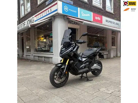 Honda Scooter NC 750 X-ADV