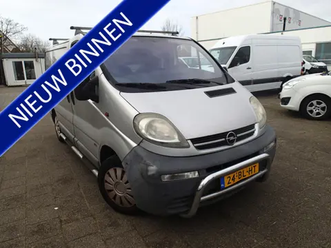 Opel Vivaro 1.9 DTI L1H1 (bj 2004)
