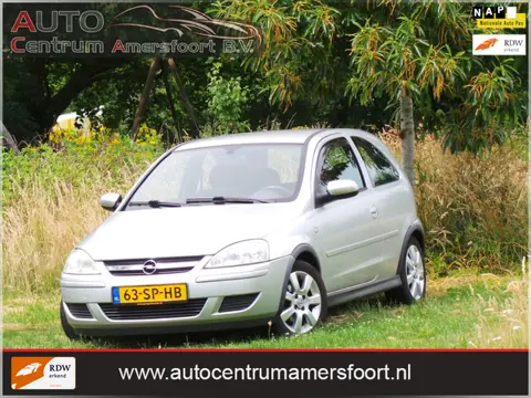 Opel Corsa 1.4-16V Silverline ( INRUIL MOGELIJK )