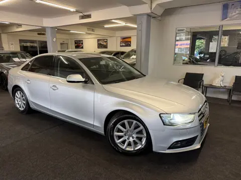 Audi A4 Limousine 1.8 TFSI *Sedan*NAVI*Xenon*Facelift*