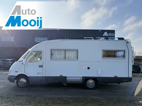Iveco EUROYACHT Zonnepanelen / Fietsenrek / Dakrails / Luifel / Navigatie / Cruise Control / Toilet+