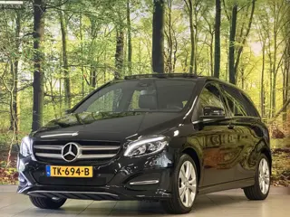 Mercedes-Benz B-Klasse 180 Prestige | Panoramadak | Cruise Control | Parkeersensoren | Stoelverwarmi