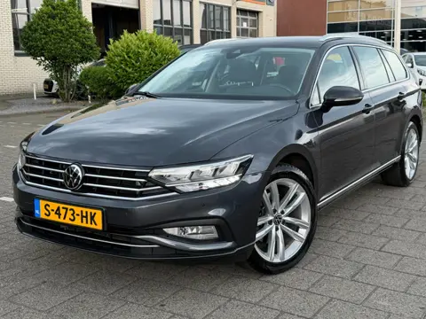 Volkswagen Passat Variant 1.5 TSI Business +