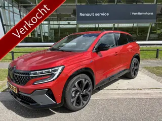 Renault Austral 1.2 E-Tech full hybrid 200PK iconic esprit Alpine / Winterpakket / 360 Camera / Stoe