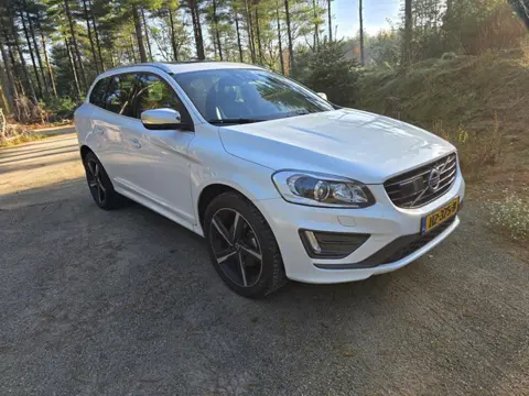 Volvo XC60 2.0 D4 FWD R-Design panoramadak
