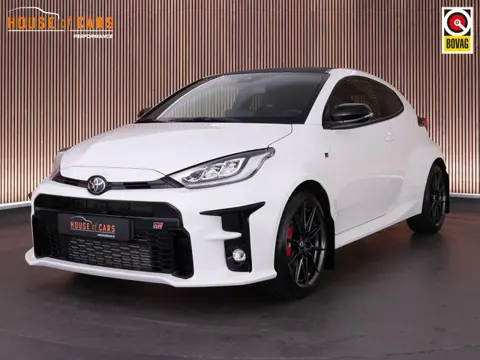 Toyota Yaris GR Performance 1.6 261pk |Adaptive|Camera|Apple Carplay|18" Gesmede LMV|AWD|JBL|CFRP-ca