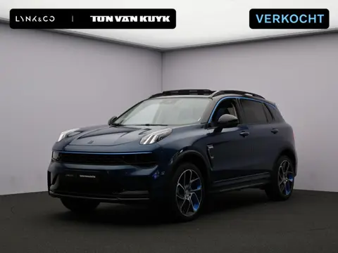 Lynk & Co 01 1.5 / Carplay / Camera / Adaptive Cruise / Panoramadak / Dodehoekdetectie / Stoelverwar