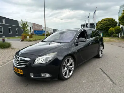 Opel Insignia Sports Tourer 2.0 T Cosmo ( AUTOMAAT / PANO / LEATHER /EXPORTPRICE)