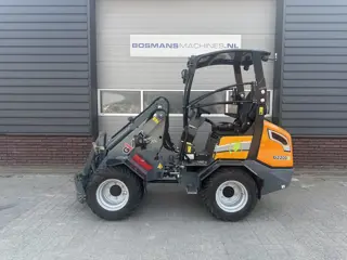 Giant G2200 E minishovel / kniklader ELECTRISCH 2021