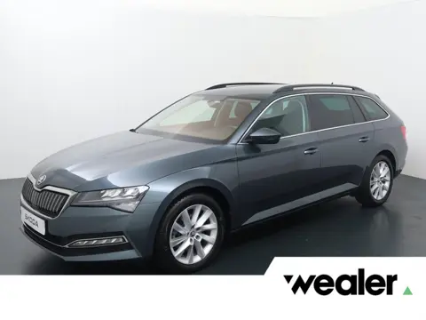 Škoda Superb Combi 1.4 TSI iV Business Edition | 218 PK | SoH 89% | Automaat | Achteruitrijcamera | 