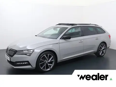 Škoda Superb Combi 1.4 TSI iV Sportline Business | 218 PK | SoH 94% | Panoramadak | Matrix LED kopla