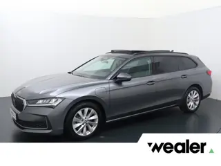 Škoda Superb Combi 1.5 TSI PHEV Business Edition | 204 PK | SoH 100% | Trekhaak | Panoramadak | Adap