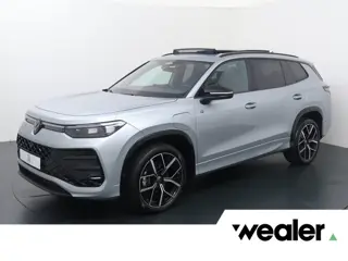 Volkswagen Tayron 1.5 eHybrid R-Line Edition | 272 PK | SoH 97% | Trekhaak | Panoramadak | Area view