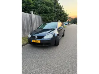 Volkswagen Golf 1.6 FSI Optive