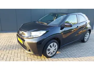 Toyota Aygo X 1.0 VVT-i MT Play//NAVI//29000 KM !!