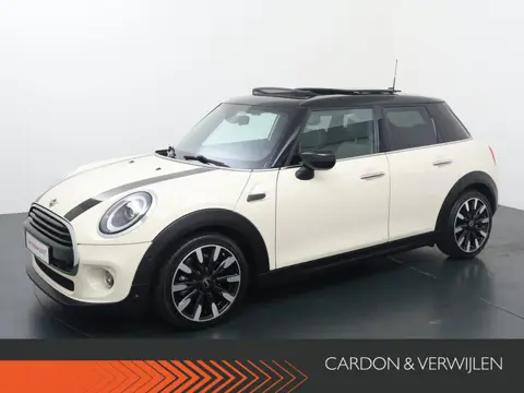 MINI 5-Deurs 1.5 Cooper Salt | 136 PK | Automaat | Panoramadak | Climate control | Apple Carplay/And