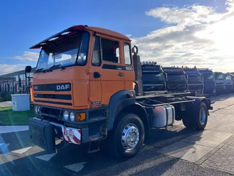 DAF 1900 TURBO 4X4 HOOKLIFT (bj 1991)