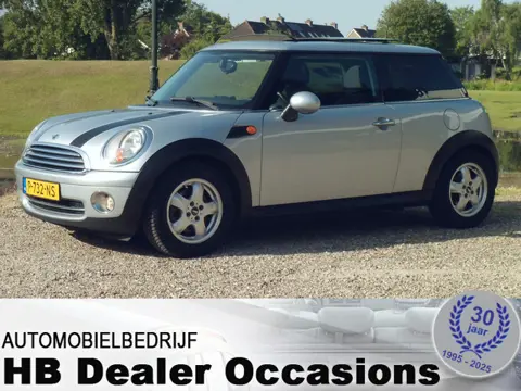 MINI 3-deurs 1.6 Cooper - Airco - Panoramadak - 6 Bak