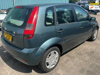 Ford Fiesta 1.4-16V Ghia rijdt super AIRCO km 161xxx