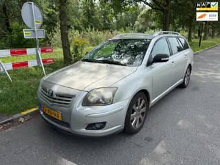 Toyota Avensis Wagon 2.0 D-4D Luna Business