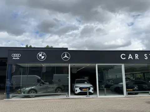 Mercedes-Benz A-klasse 180 AMG NIGHT Pano|Sfeer||Dealer Onderhouden