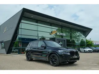BMW X3 xDrive30e 292pk M-sport High Exe. Panoramadak Laser lampen 360 camera Black edition Sportstoe