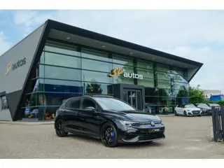 Volkswagen Golf R 2.0 TSI 320pk 8R 4Motion Performance Akrapovic Panoramadak Black edition IQ light 
