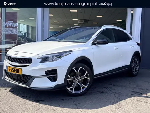 Kia XCeed 1.4 T-GDi DynamicPlusLine | Schuif/kantel dak | Stoel/stuurverwarming | Uniek interieur!! 
