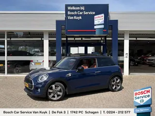 MINI 3-Deurs 1.5 Cooper 60 Years Edition / Automaat / NL-Auto / Open-Panodak / Head-Up Display / Vol