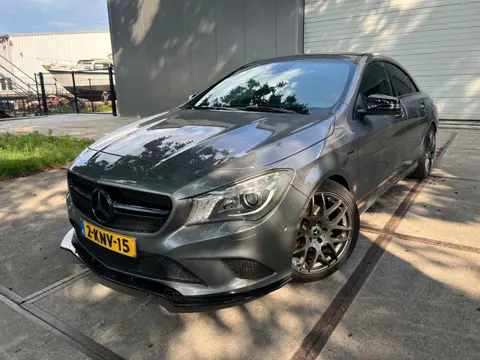 Mercedes-Benz CLA-klasse 200 Prestige Automaat