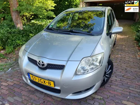 Toyota Auris 1.3 Aspiration 5-Deurs IJSKOUDE AIRCO/Ecc/Navi