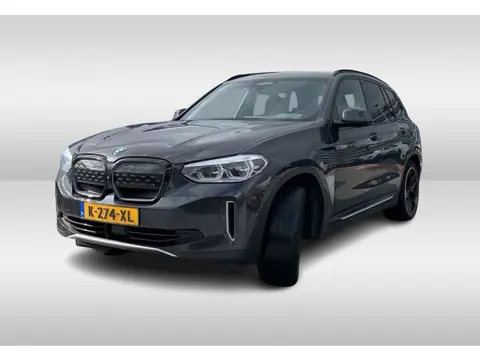 BMW iX3 High Executive 80 kWh / Panoramadak / Camera / Head-up / 20'' / Leder / Harman Kardon / Navi