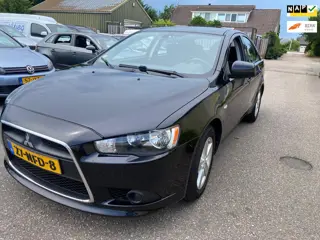 Mitsubishi Lancer Sportback 1.5 Edition One