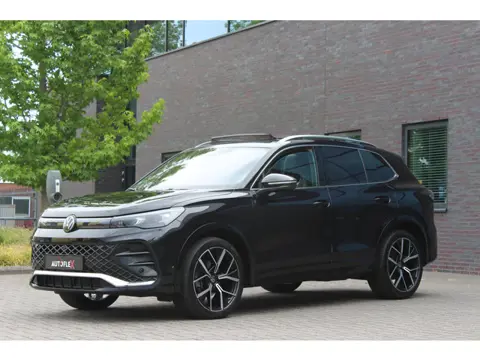 Volkswagen TIGUAN 1.5 eTSI R-Line Business