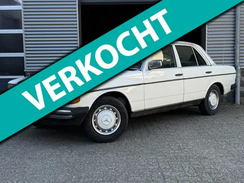 Mercedes-Benz 200-280 (W123) 230 1977|Belastingvrij|Airco|Leer|