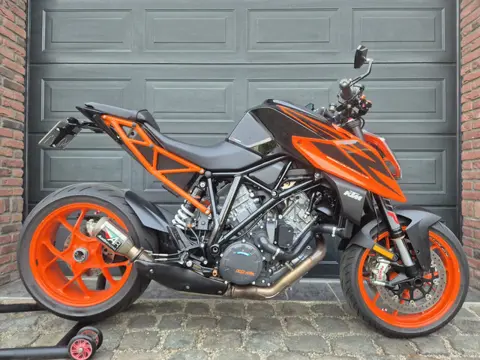 KTM Super Duke Superduke 1290R ABS Quickshifter Vlam Nieuw