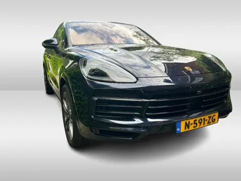 Porsche Cayenne Coupé 3.0 E-Hybrid / Trekhaak / Panoramadak / 360Camera / Achterasbesturing / Luchtv