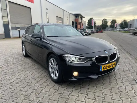 BMW 3-serie Touring 316d High Executive AUTOMAAT LEER CAMERA