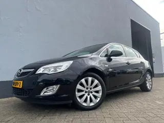 Opel Astra 1.4 Cosmo - Climate Control - LMV