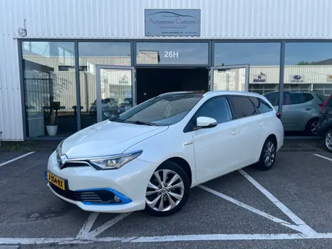 Toyota Auris Touring Sports 1.8 Hybrid Lease pro LEER | PANO | CRUISE | TREKHAAK | CLIMA | STOELVERW