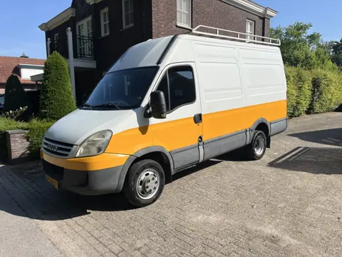 Iveco Daily 3.0 HPI 35C15V 330 H2 (bj 2007)