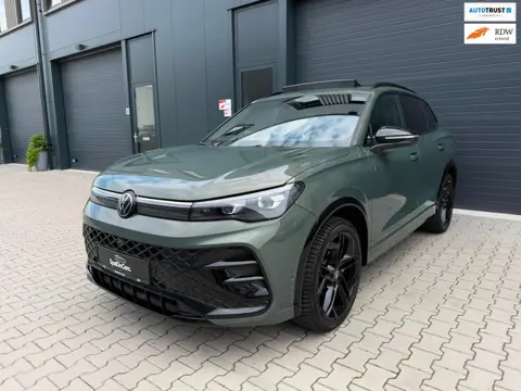 Volkswagen Tiguan 1.5 eTSI R-Line PANO H/K 360° CAMERA HUD KEYLESS TREKHAAK